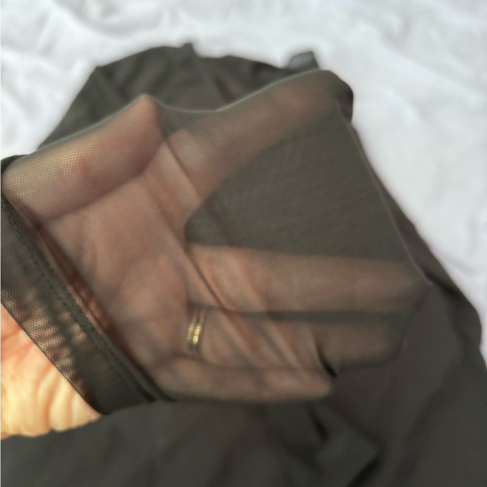 Fabletics S/M Bundle - Picture 5 of 10
